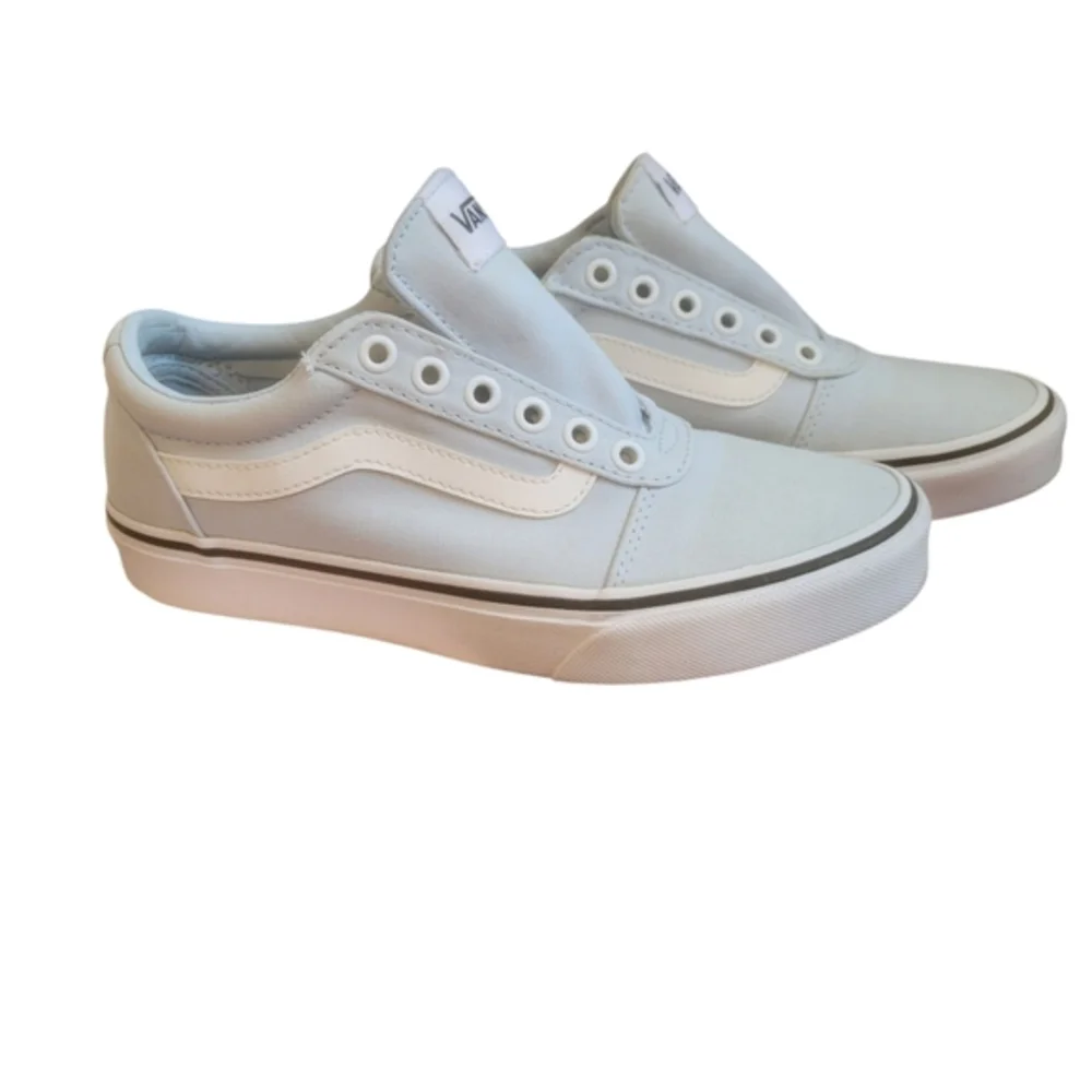 Vans Sneakers Low Top Light Baby Blue Womens Size 6.5‎ (No Laces)